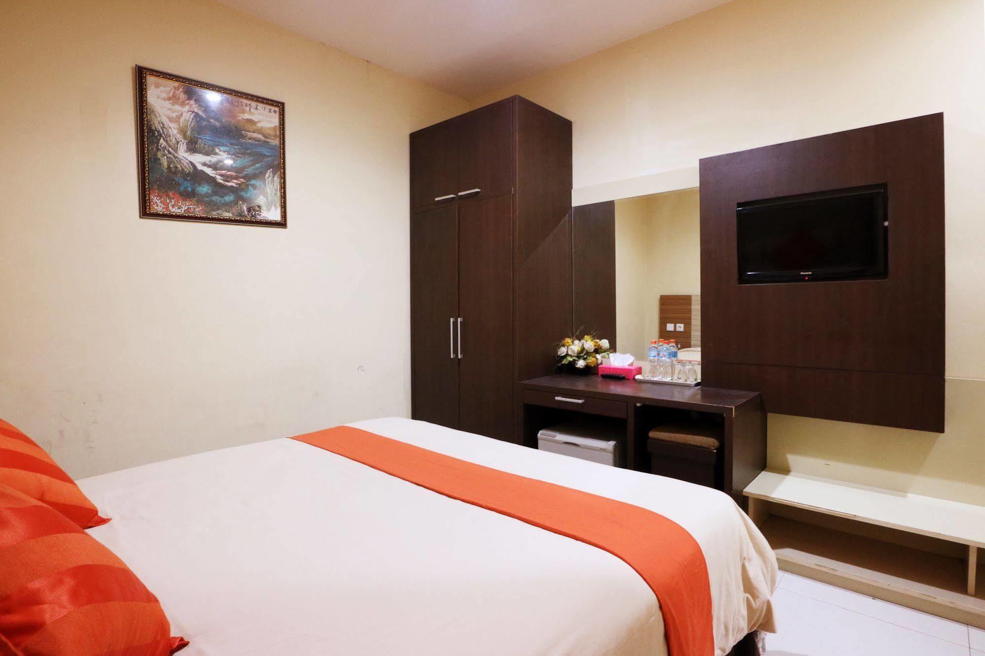 Agraha Andalas Hotel Makassar Eksteriør billede