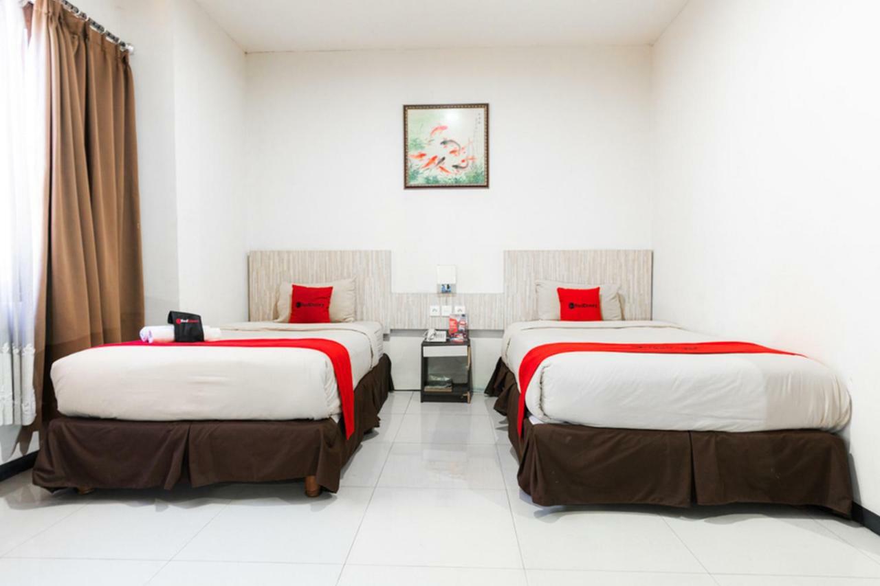 Agraha Andalas Hotel Makassar Eksteriør billede